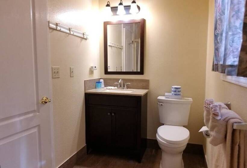 Дом 2 Спальни, Nevada City Inn