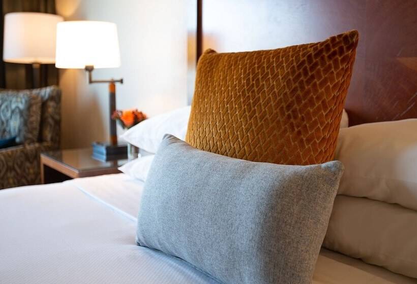 디럭스 룸, The Paramount Hotel Portland