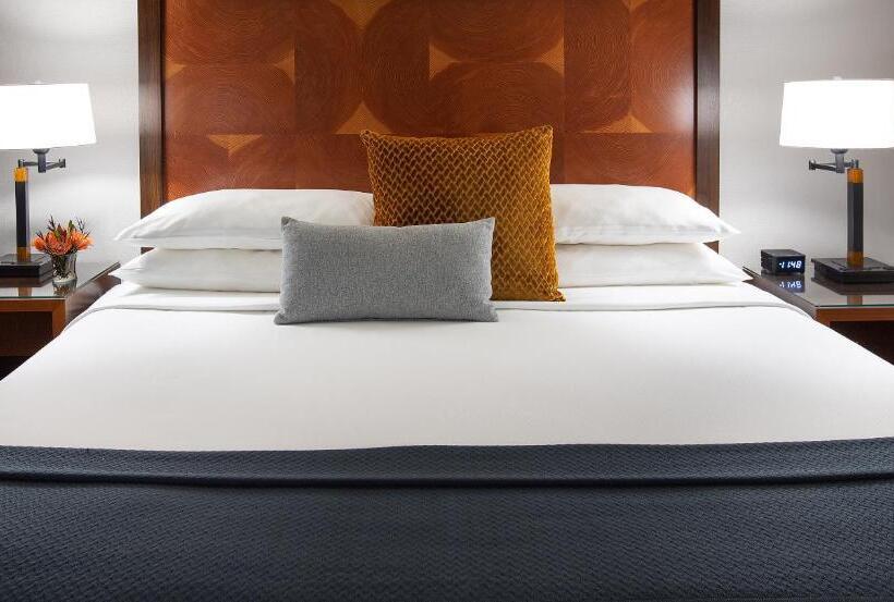 스탠다드 룸 킹사이즈 침대, The Paramount Hotel Portland