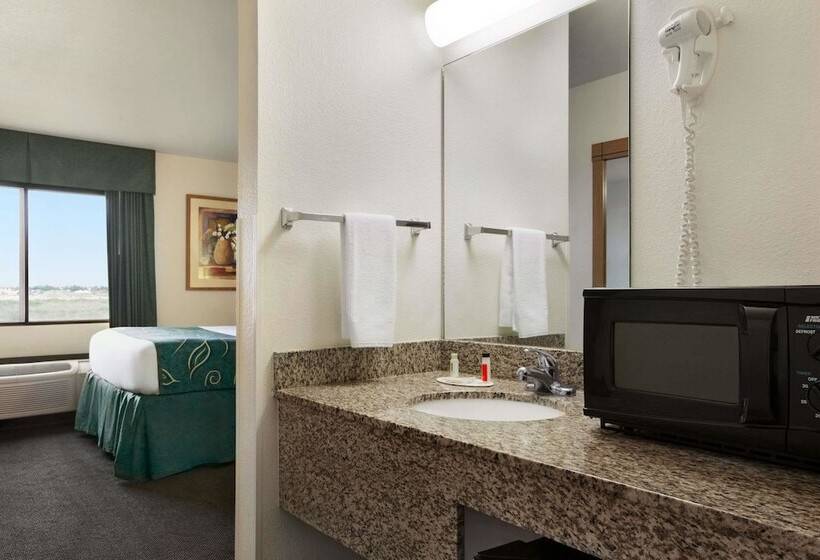Номер Стандарт 2 Двуспальные Кровати, Travelodge By Wyndham Pecos