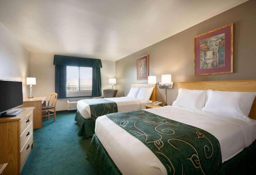חדר סטנדרט מותאם לאדם עם מוגבלויות, Travelodge By Wyndham Yermo