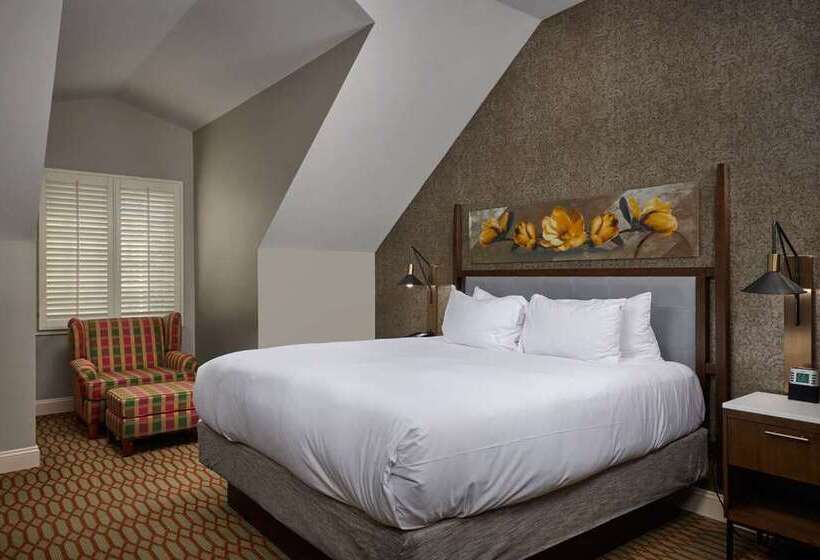 Номер Deluxe Кровать Кинг, Virginia Crossings Hotel, Tapestry Collection By Hilton