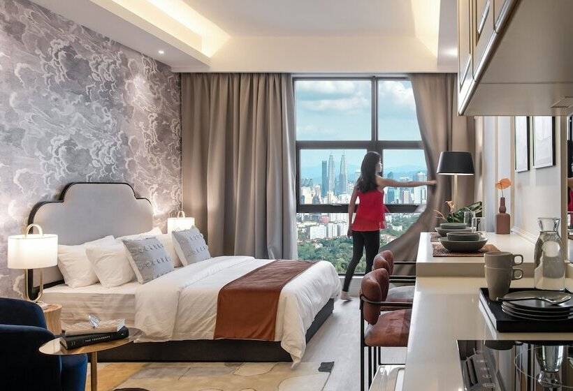 استودیوی استاندارد, Ami Suites