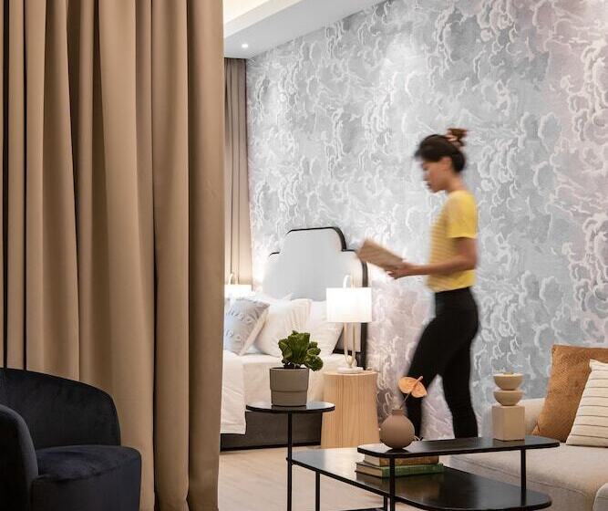 سوییت, Ami Suites