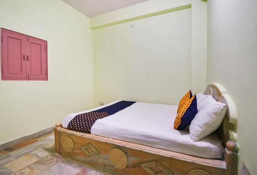 غرفة قياسية ثلاثية, Spot On Hotel Red Tomato