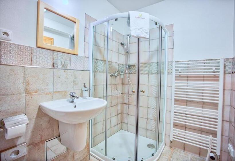 Номер Стандарт, Penzion Pivnice   Jítravský Dvorec