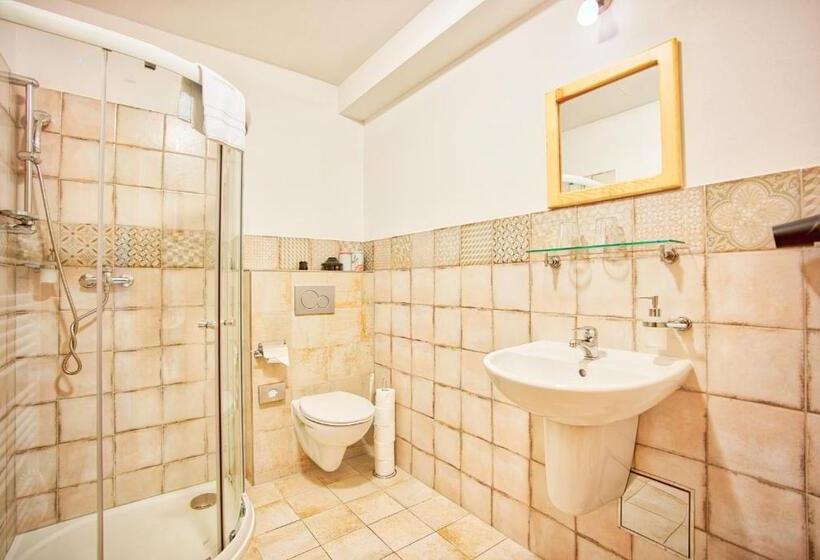 Номер Basic, Penzion Pivnice   Jítravský Dvorec