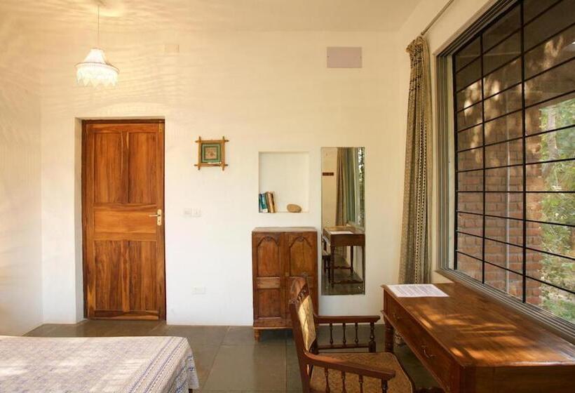 اتاق اکونومی, The Annex, Isai Ambalam Guest House