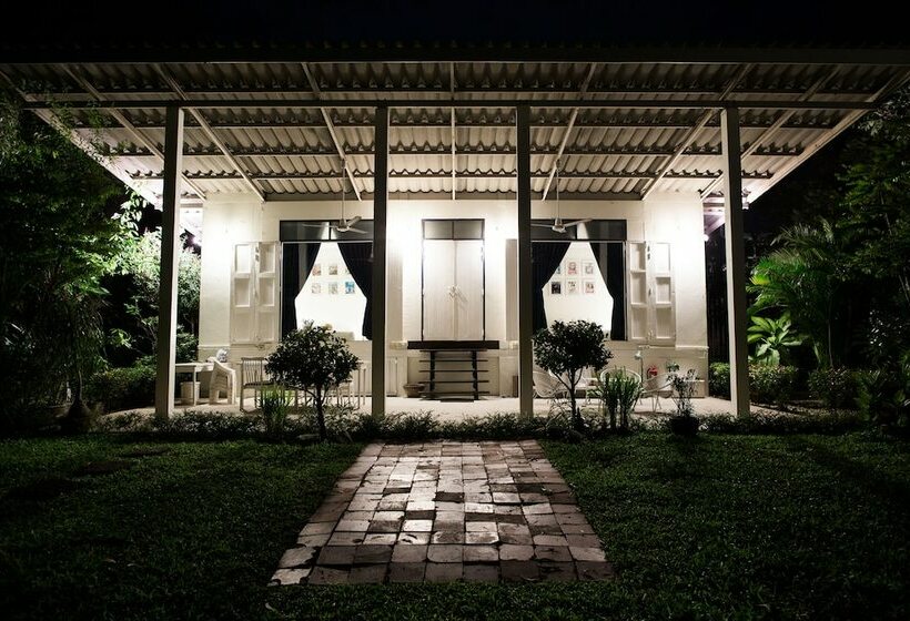 패밀리 스위트, Arthit  Tara Lodge