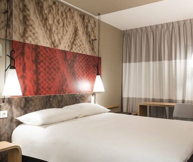 Номер Стандарт, Ibis Lyon Caluire Cité Internationale