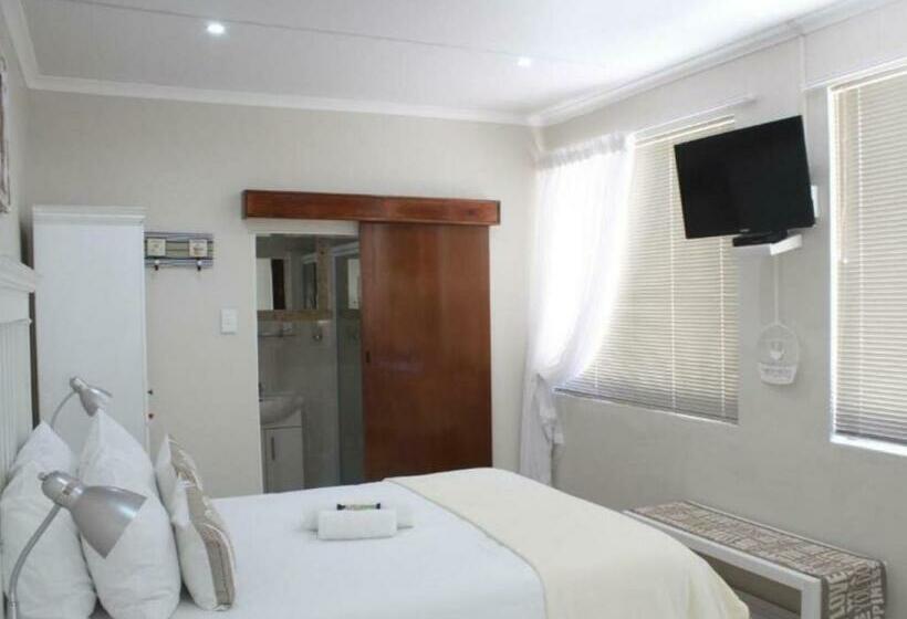 اتاق استاندارد, Hearts Haven