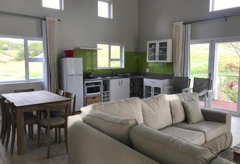 Люкс с Балконом, The Suites At Waterryk Eco Guest Farm