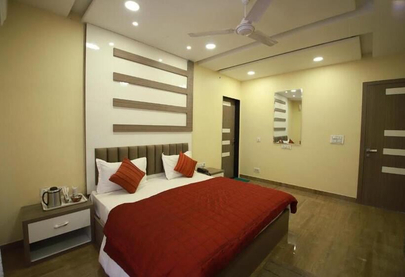 带大床的豪华间, Virat Resorts, Sariska Rajasthan