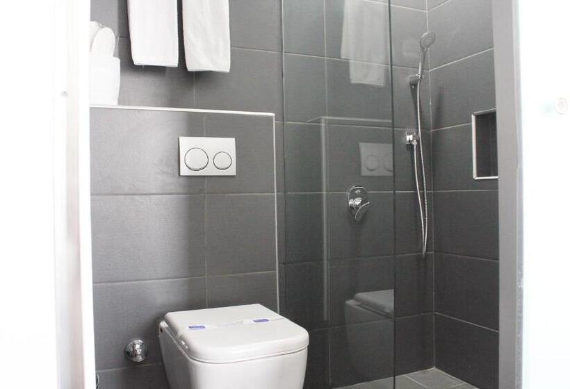 اتاق استاندارد یک نفره, Sky Roof