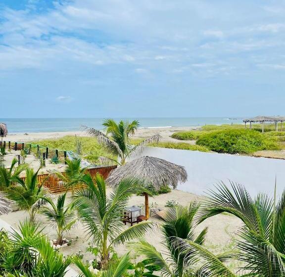 اتاق استاندارد با چشم‌انداز باغ, Un Dia Boutique Resort