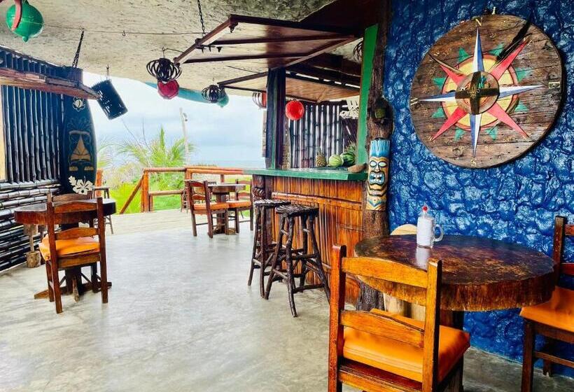اتاق استاندارد با چشم‌انداز استخر, Un Dia Boutique Resort