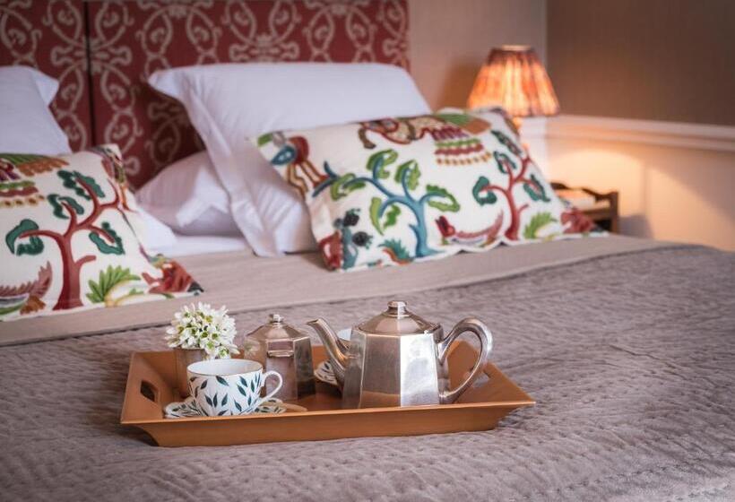 Номер Deluxe, Château Des Grotteaux