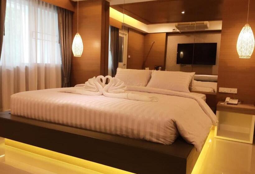 Номер Deluxe, Nava Grand