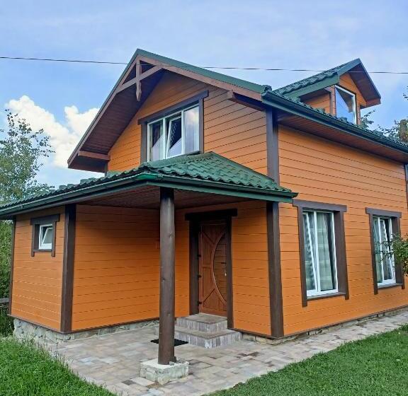 Дом 2 Спальни, Girskyi Kutochok