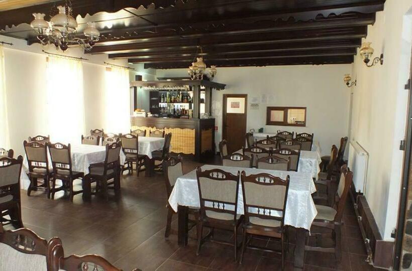 Стандартный Номер Кровать Кинг, Pensiune Restaurant La Pogace