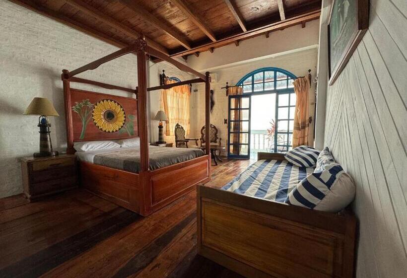 اتاق استاندارد سه نفره, Hosteria Farallon Dillon