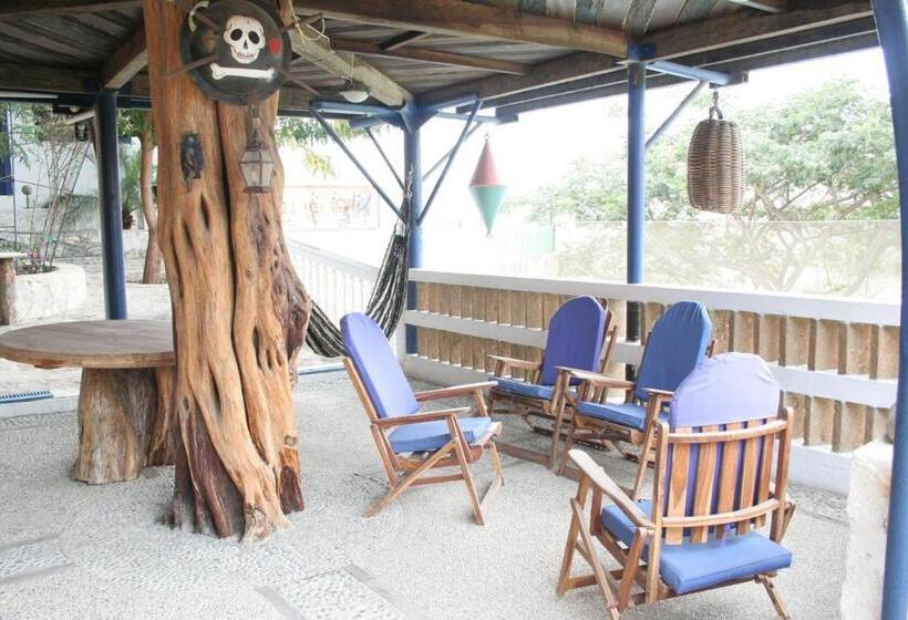 اتاق پنج‌تخته استاندارد, Hosteria Farallon Dillon