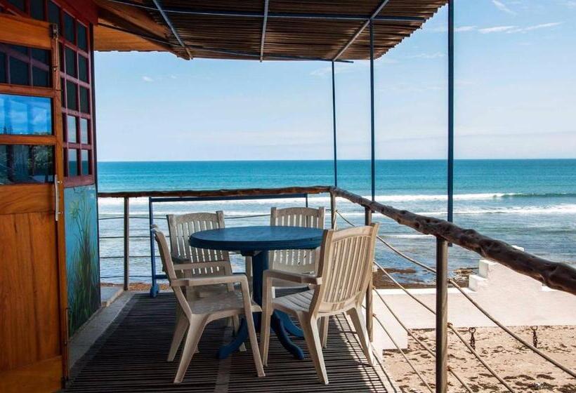 اتاق استاندارد چهارنفره با بالکن, Hosteria Farallon Dillon