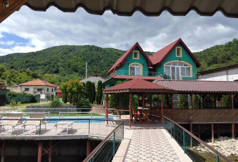 اتاق سوپریور, Casa Lucian