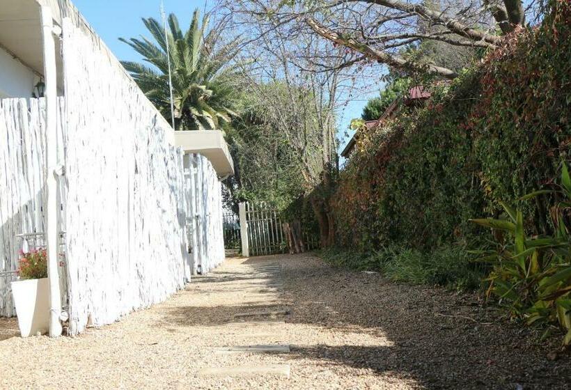اتاق لوکس, Indigo Moon Guesthouse