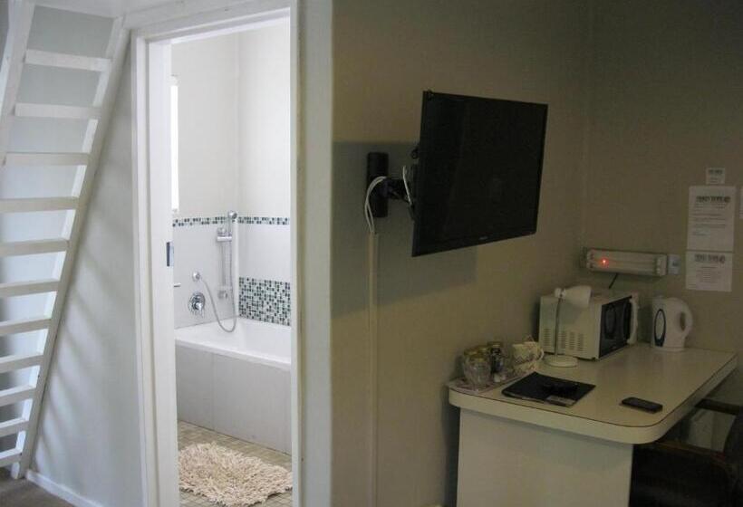 اتاق لوکس خانوادگی, Indigo Moon Guesthouse