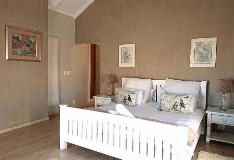 Deluxe Suite King Bed, Indigo Moon Guesthouse
