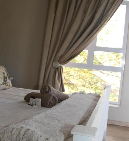 Deluxe Suite King Bed, Indigo Moon Guesthouse