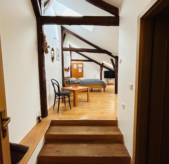 スタンダード４人部屋, Penzion Podzámčí