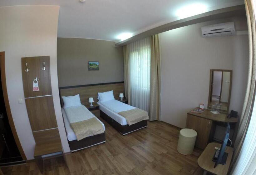 Номер Стандарт, Spa Hotel Ivelia