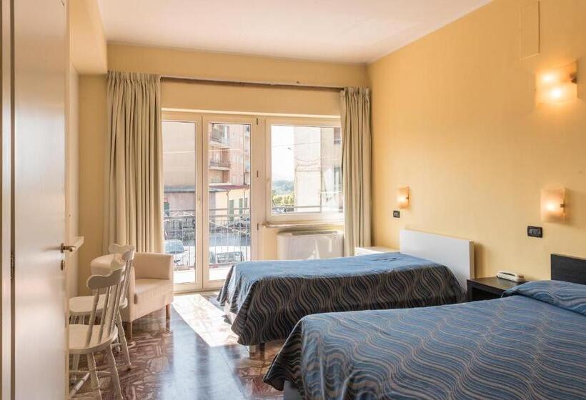 Четырехместный Номер Стандарт, Albergo Carpino