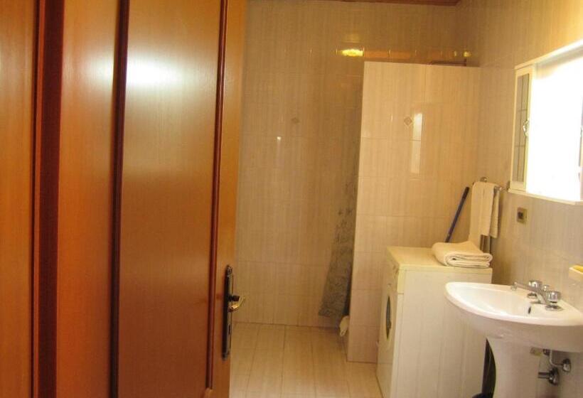 Апартаменты 2 Спальни, Albergo Carpino