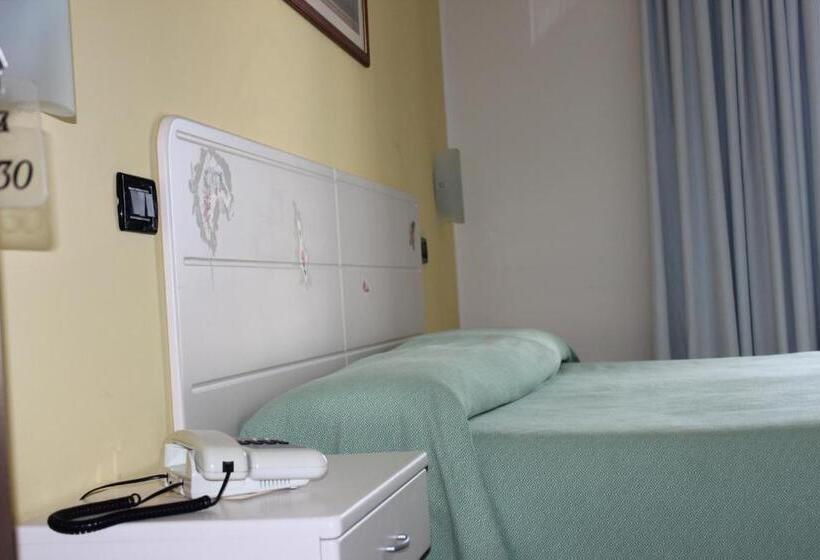 Номер Комфорт Индивидуальный, Albergo Carpino