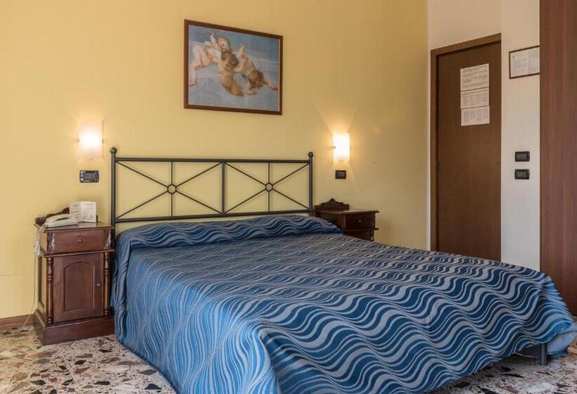 Номер Стандарт, Albergo Carpino