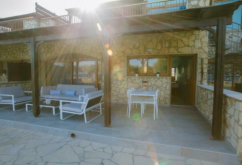 带2个卧室的公寓, Elya Beach Luxury Suites