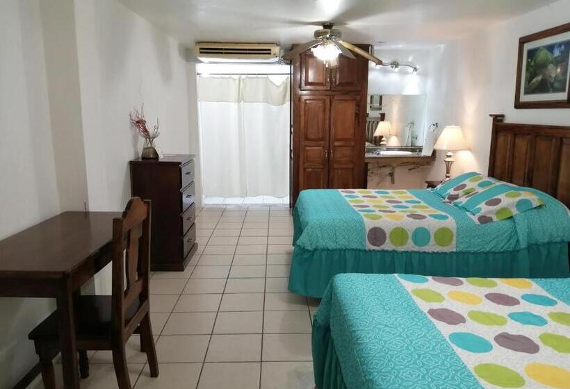 اتاق استاندارد با چشم‌انداز دریا, Freedom Shores La Gringa Hotel   Universally Designed