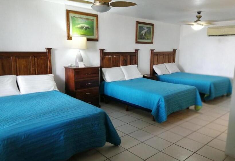 Triple Room Sea View, Freedom Shores La Gringa Hotel   Universally Designed