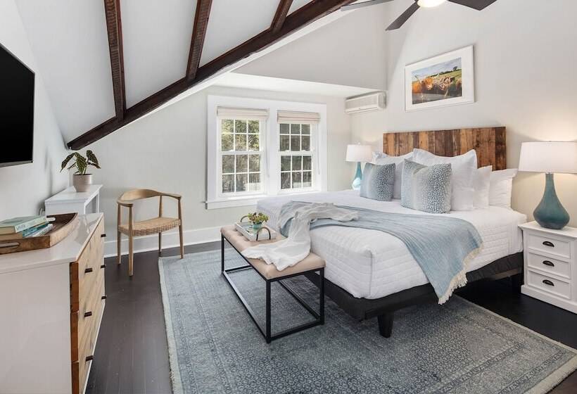 Quarto Estandar Cama King, Lambert S Cove Inn & Resort