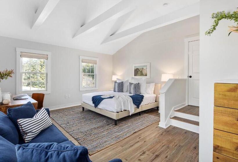 Quarto Deluxe Cama King, Lambert S Cove Inn & Resort