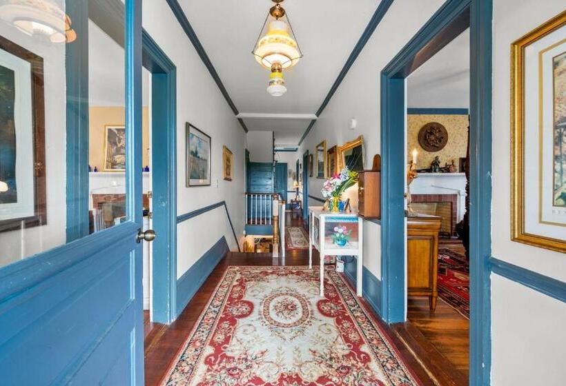 Люкс Повышенной Комфортности, Goodbread House Bed And Breakfast