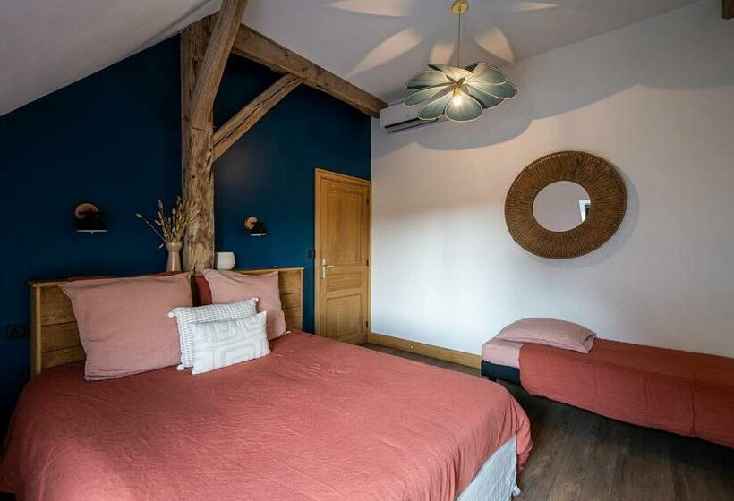 اتاق سوپریور سه تخته, La Grange De Léonie, Chambres D Hôtes Avec Piscine Et Spa
