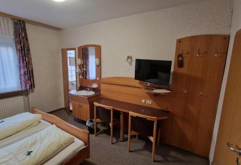 Номер Economy, Schwarzer Adler   Hotel Garni