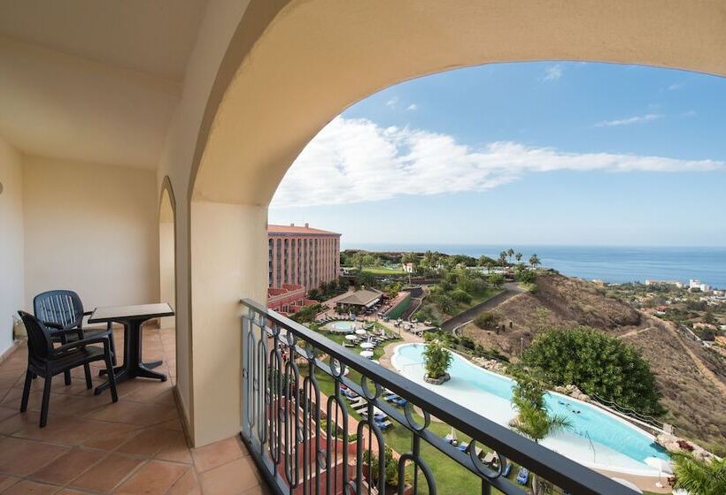 オーシャンビュースイート, Las Águilas, Affiliated by Meliá