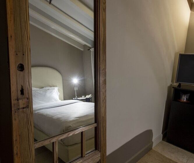اتاق استاندارد, Santellone Resort