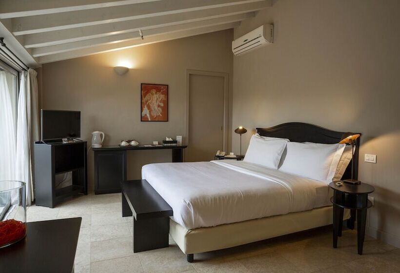 اتاق استاندارد, Santellone Resort