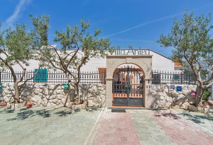 Superior 2-bedroom flat with sea view, Villa Antea Apartments